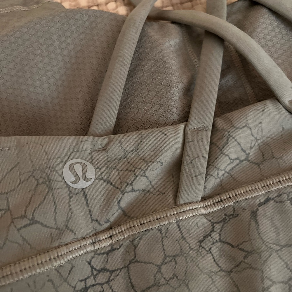 lululemon athletica Olive Sports Bra - Picture 3 of 5